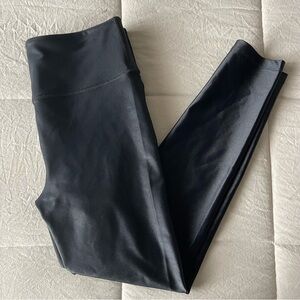 Noli Liquid Leggings in Black Gloss Sized Medium High Rise